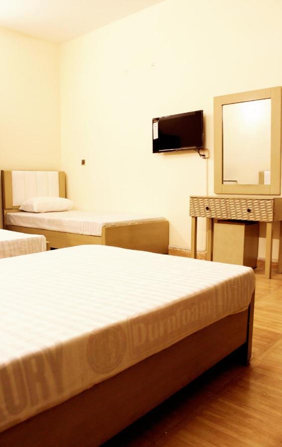 Hotel Visit Inn Executive Lahore Buitenkant foto