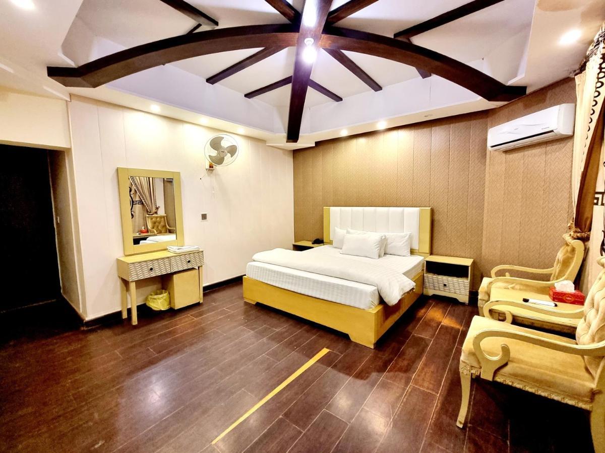 Hotel Visit Inn Executive Lahore Buitenkant foto